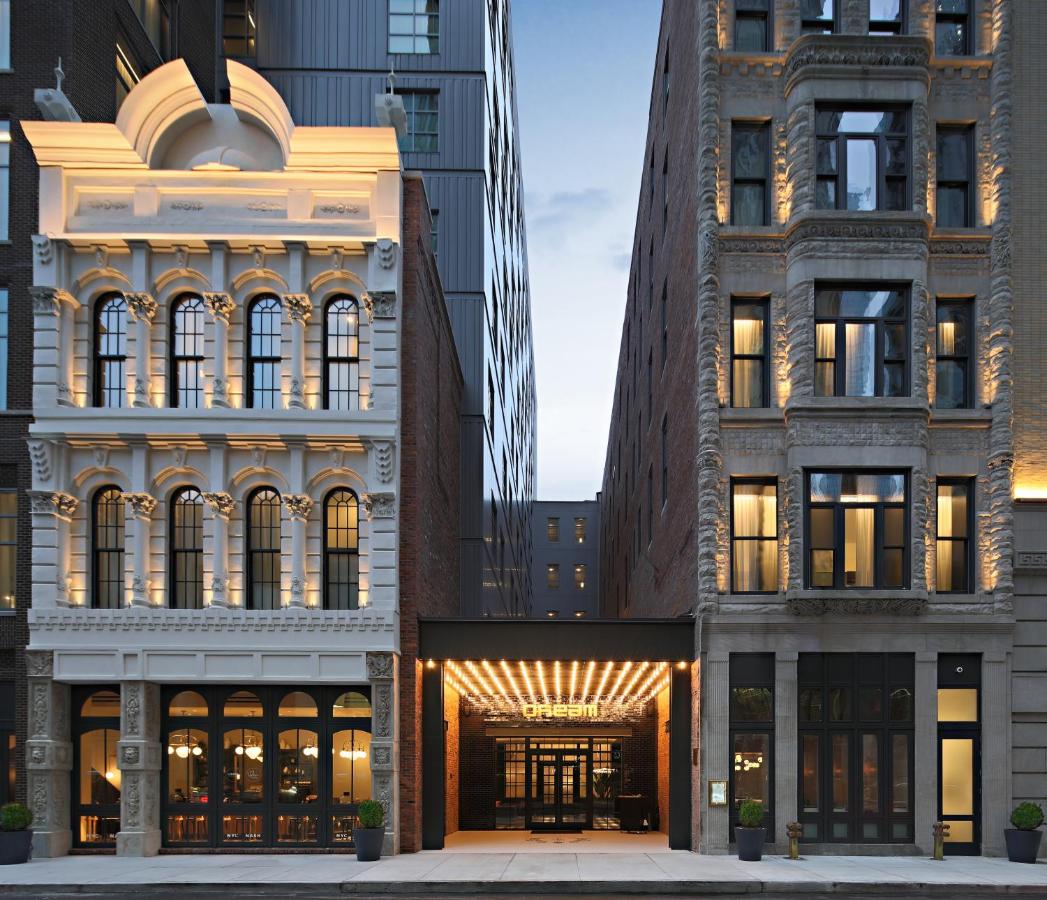 {{ hotelInfo.altText }}