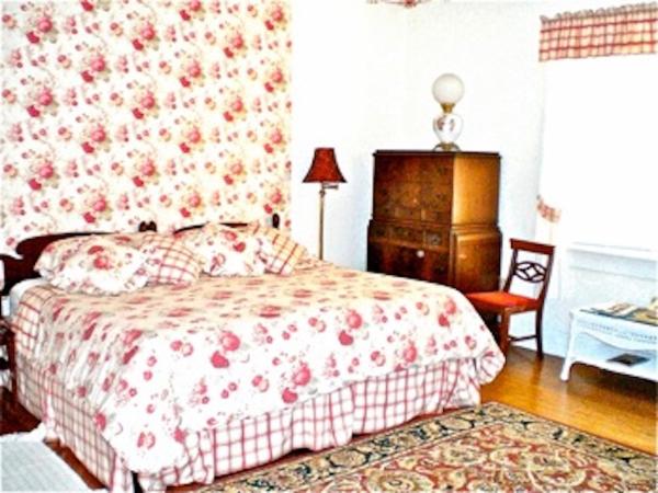Whistler's Inn — photo 13