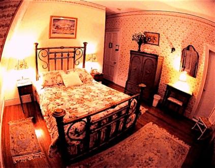 Whistler's Inn — photo 11
