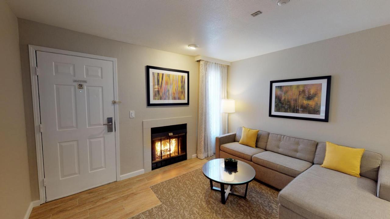 Chase Suite Hotel Newark Fremont — photo 15