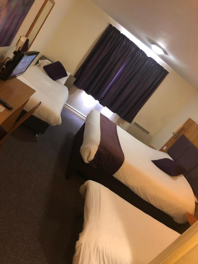 Quad Room (2 Adults & 2 Children)