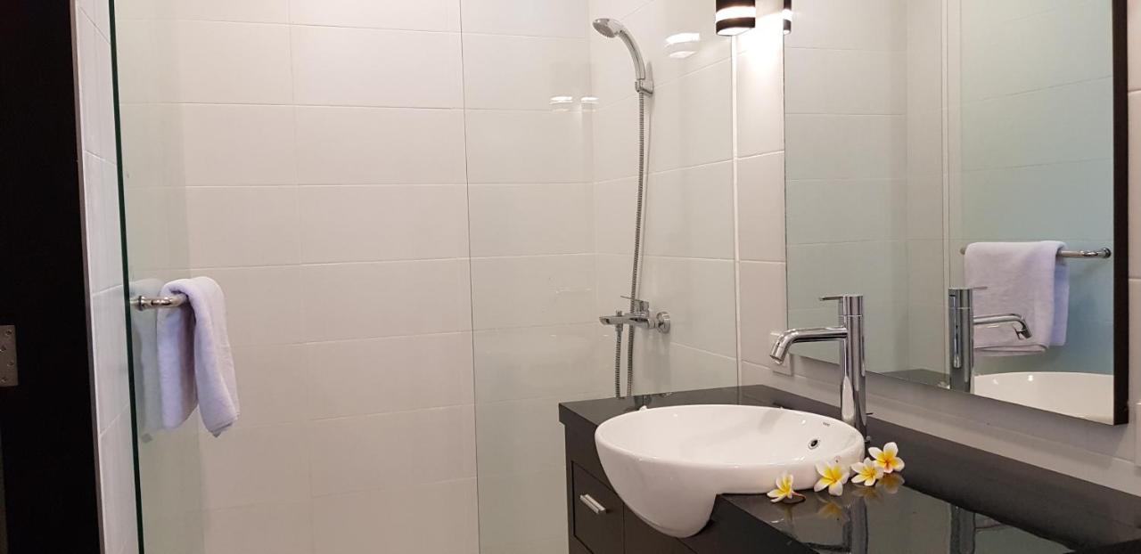 Eddys Cottages & Villa - 3