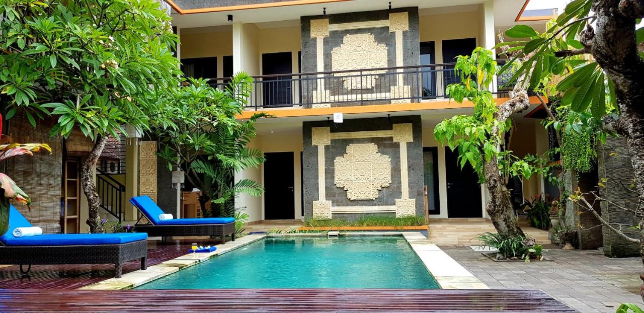 Eddys Cottages & Villa - 2