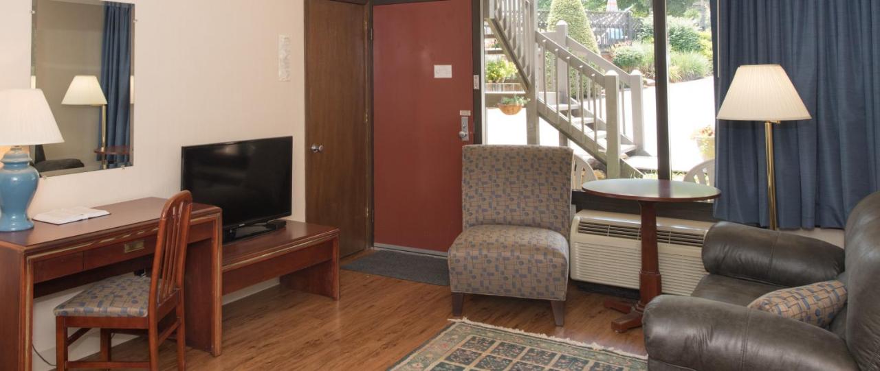 Highland Manor Inn — photo 19
