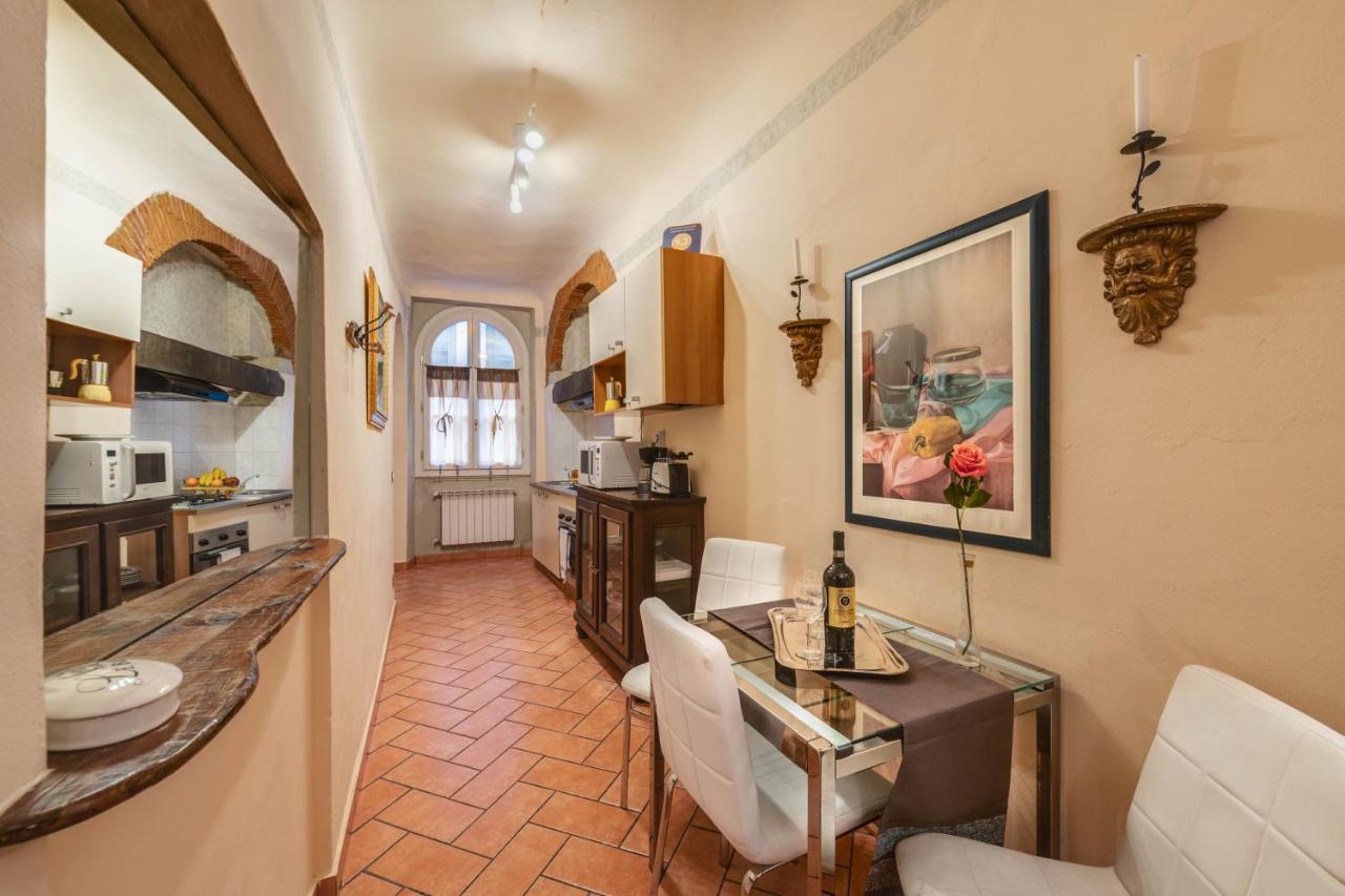 Dante States Apartments - 3