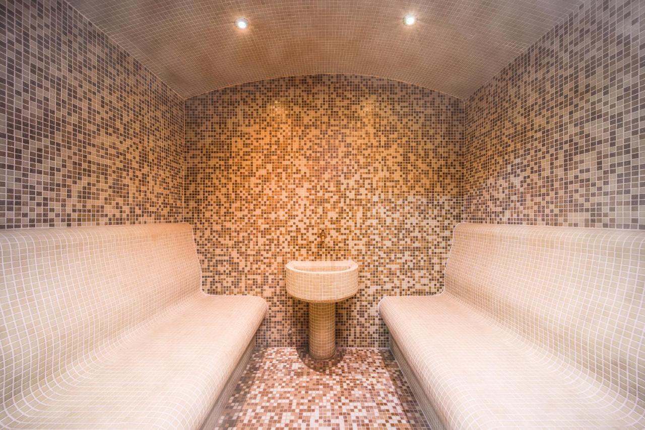 Central Point Boutique Hotel photo