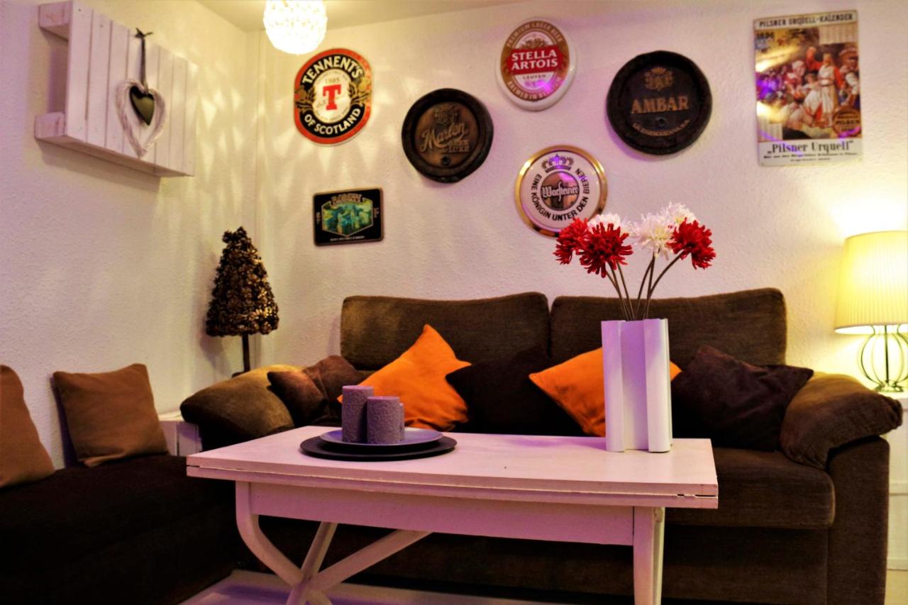 Apartamento Puente Piedra, Zaragoza, Spain - Booking.com