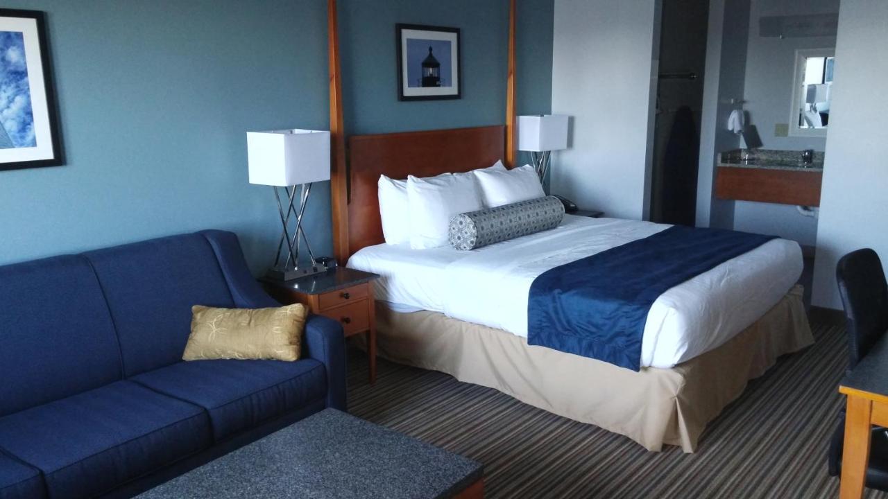 Ripples-Inn At The Harbor — photo 15
