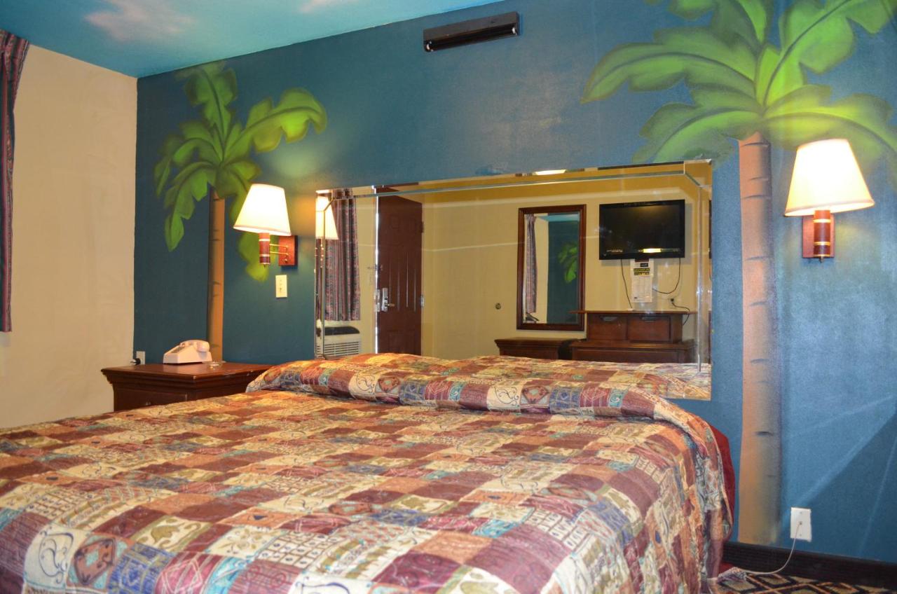 Economy Inn — photo 15