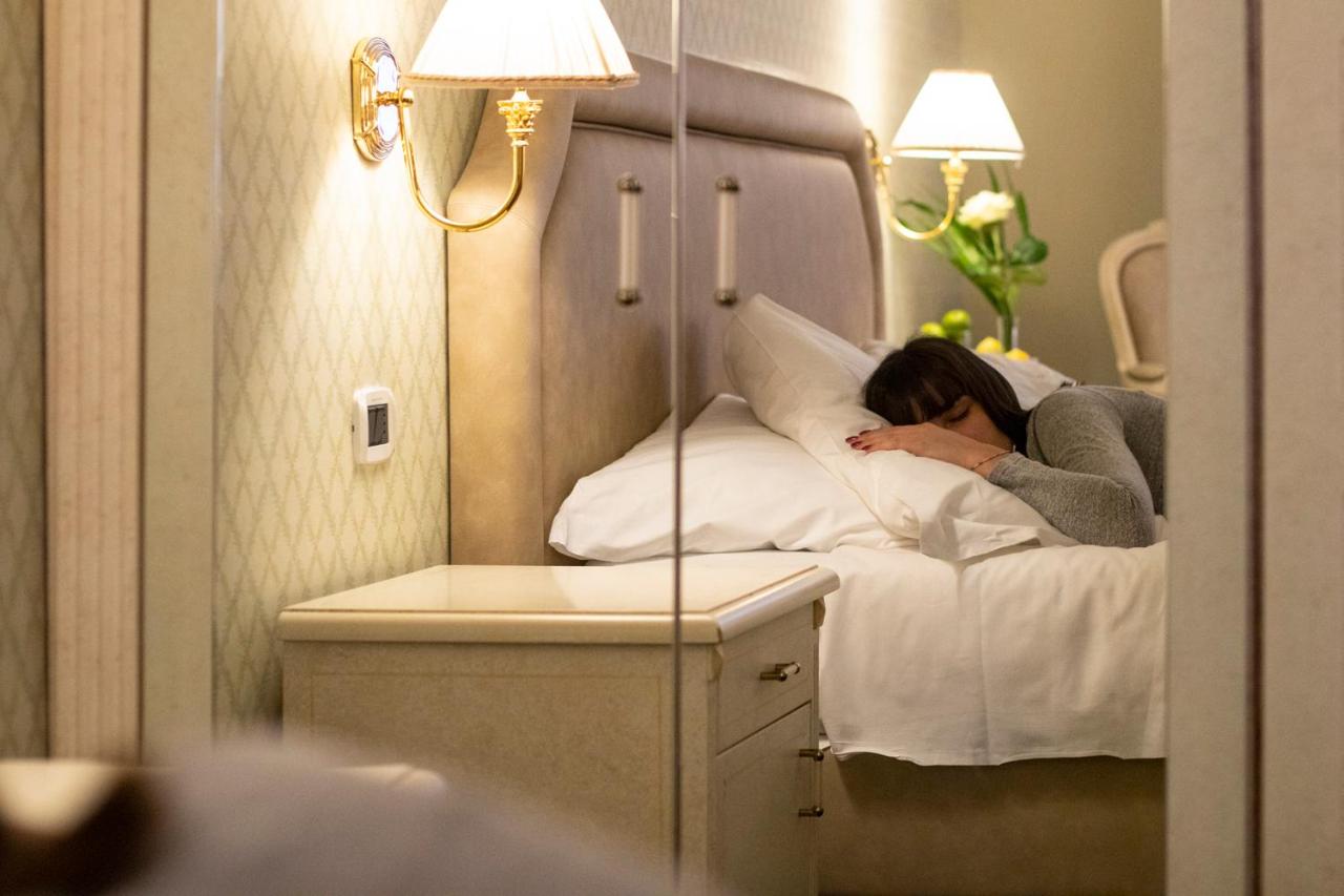 Five Stars Hotel