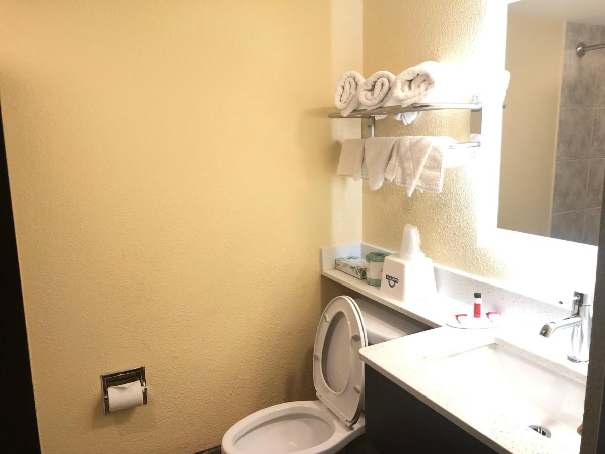 Days Inn — photo 18