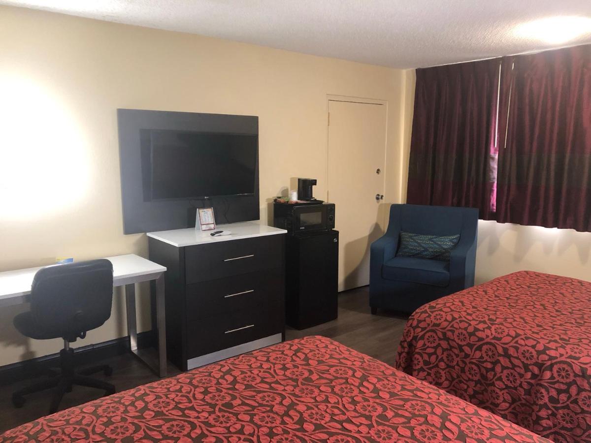 Days Inn — photo 17