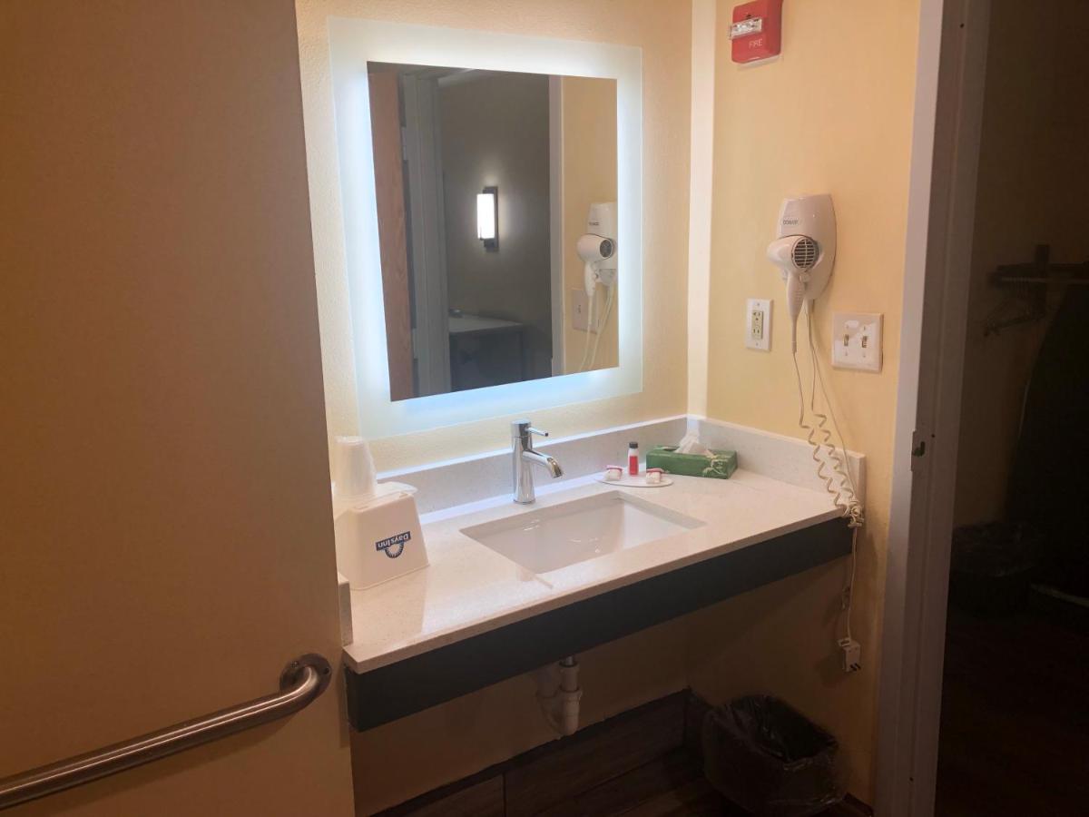 Days Inn — photo 20