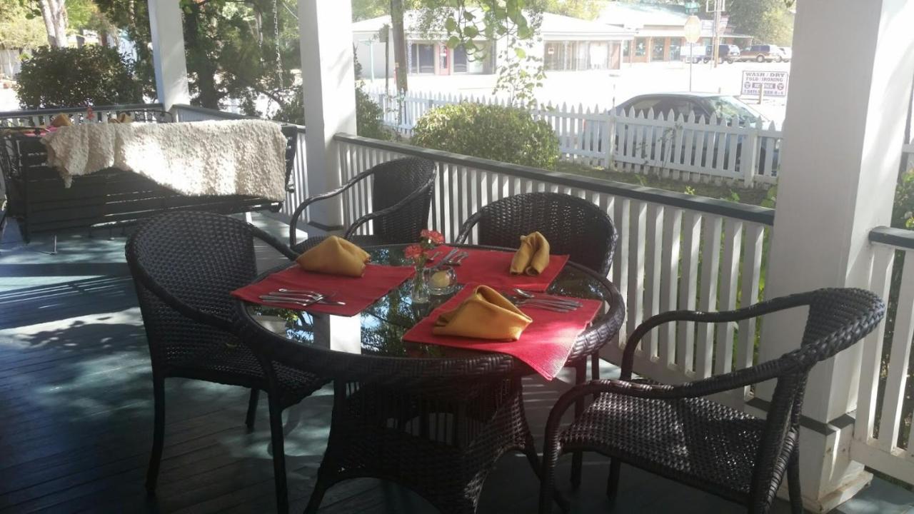 Carriage House — photo 9
