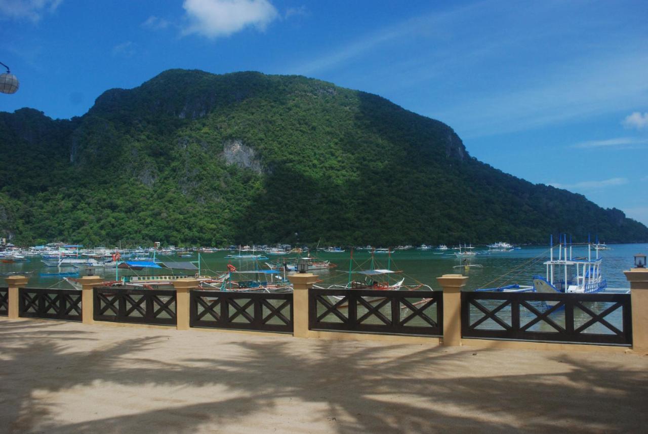 Beach: El Nido Garden Resort