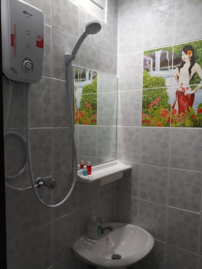 Kata S. T. House - 3