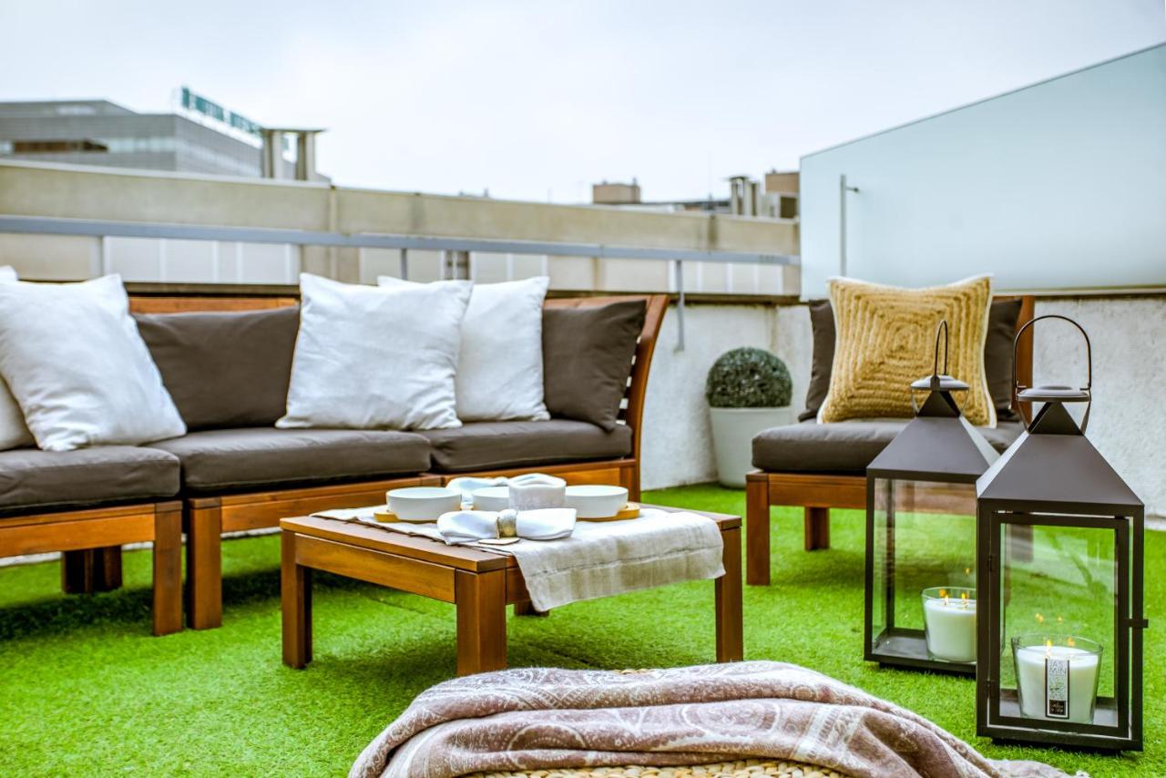Lodging Apartments Beach House Villa Olimpica, Barcelona ...