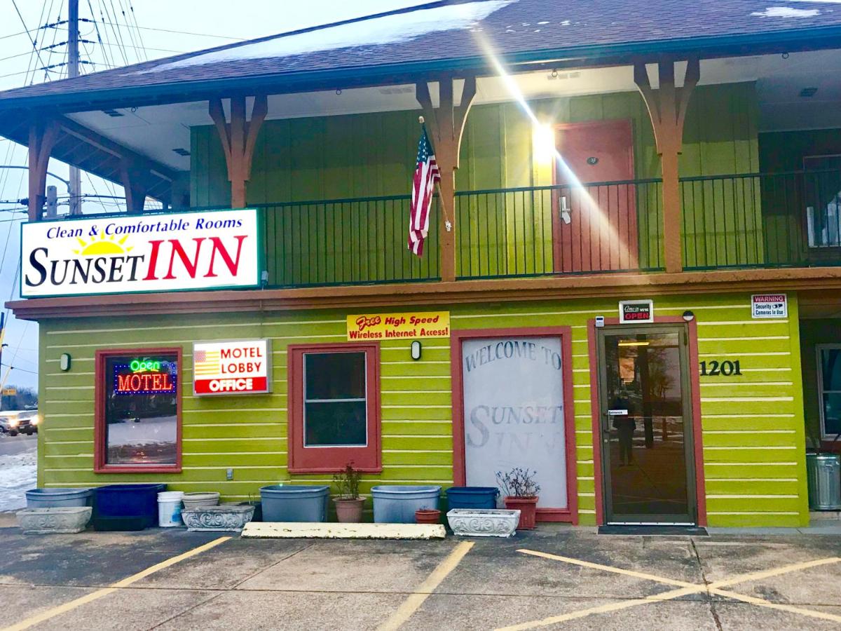 Sunset Inn Rolla — photo 1