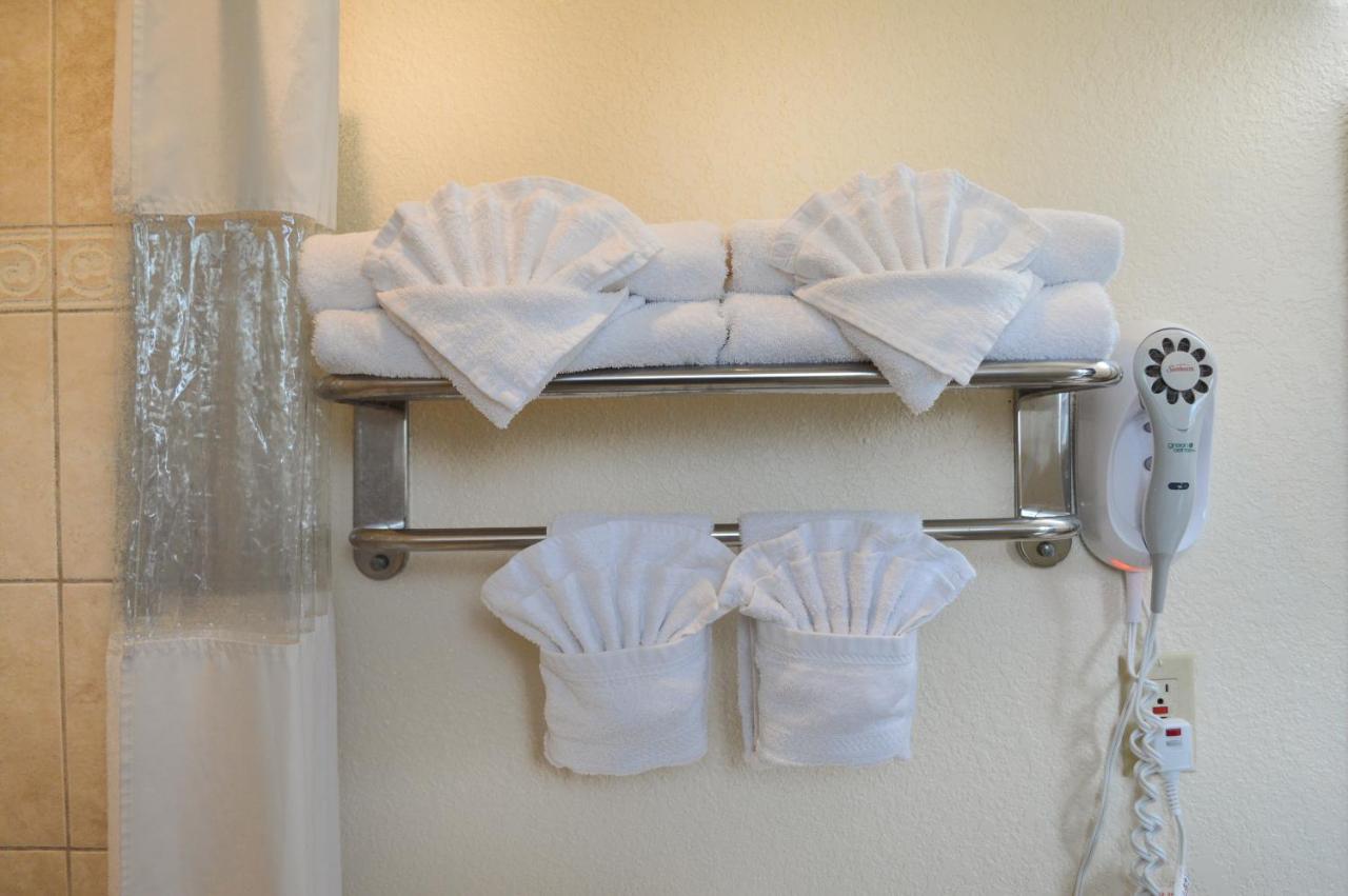 Sea Breeze Inn - San Simeon — photo 2