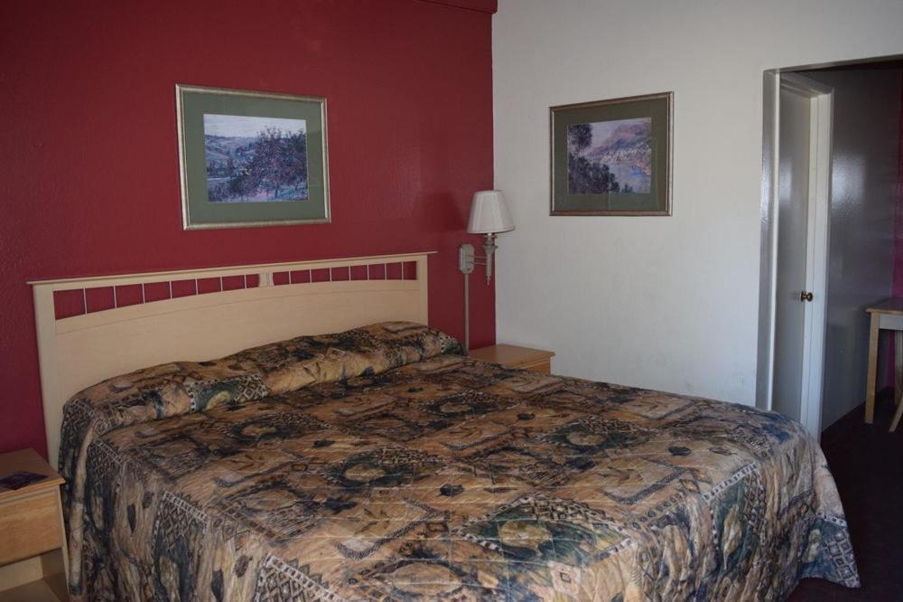 San Carlos Inn — photo 10