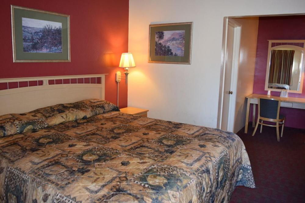 San Carlos Inn — photo 7