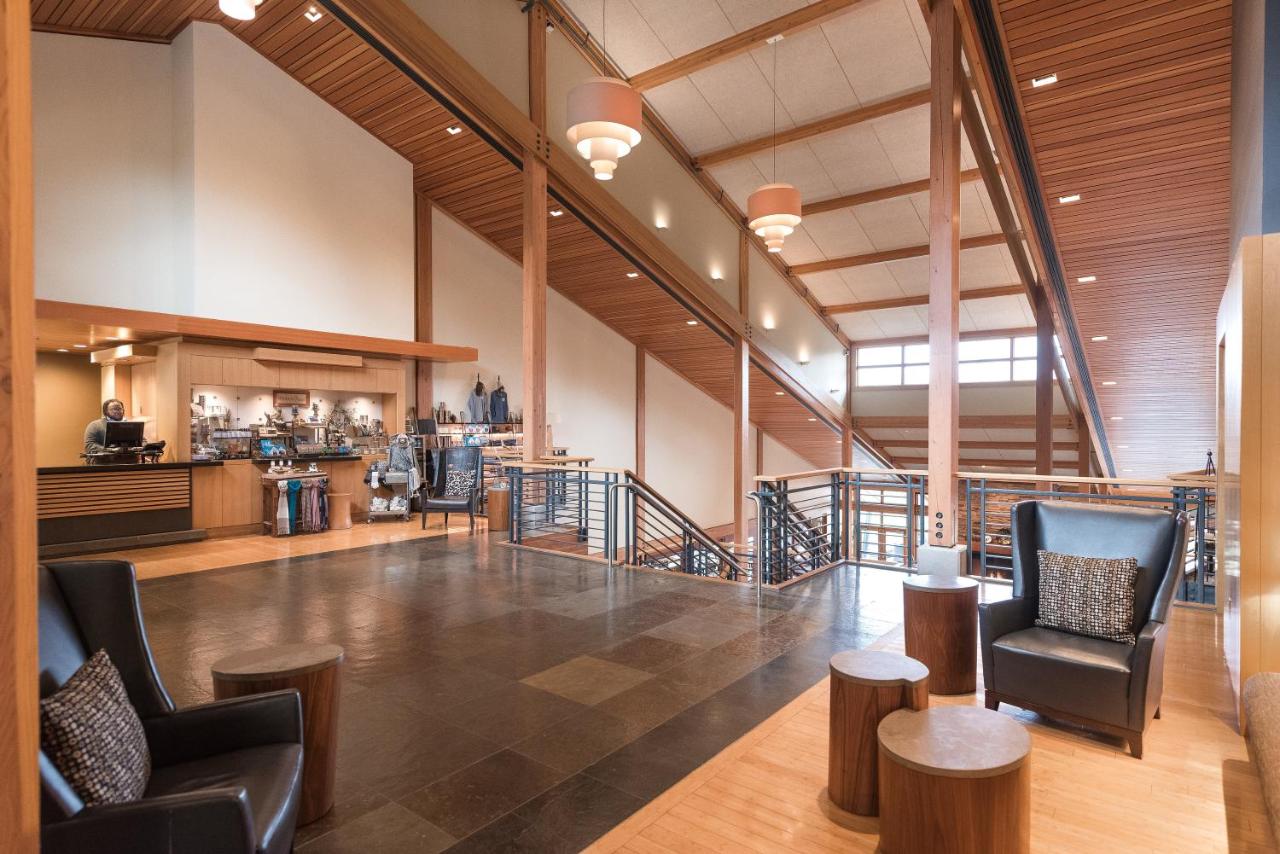 Cedarbrook Lodge — photo 16