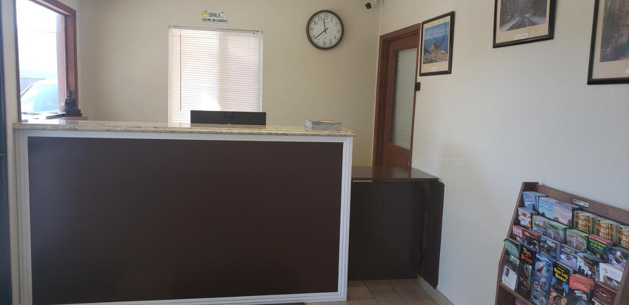 Pacific Inn — photo 15