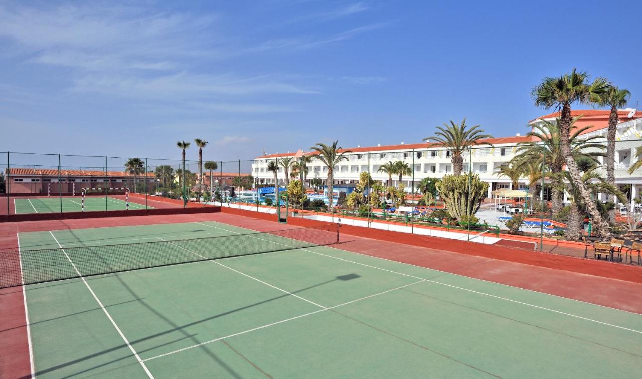 Tennis court: Globales Costa Tropical