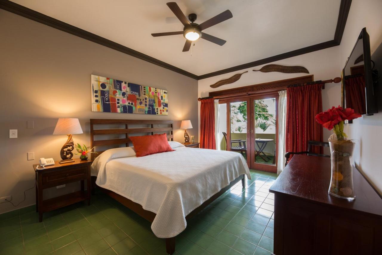 Club del Mar Oceanfront photo
