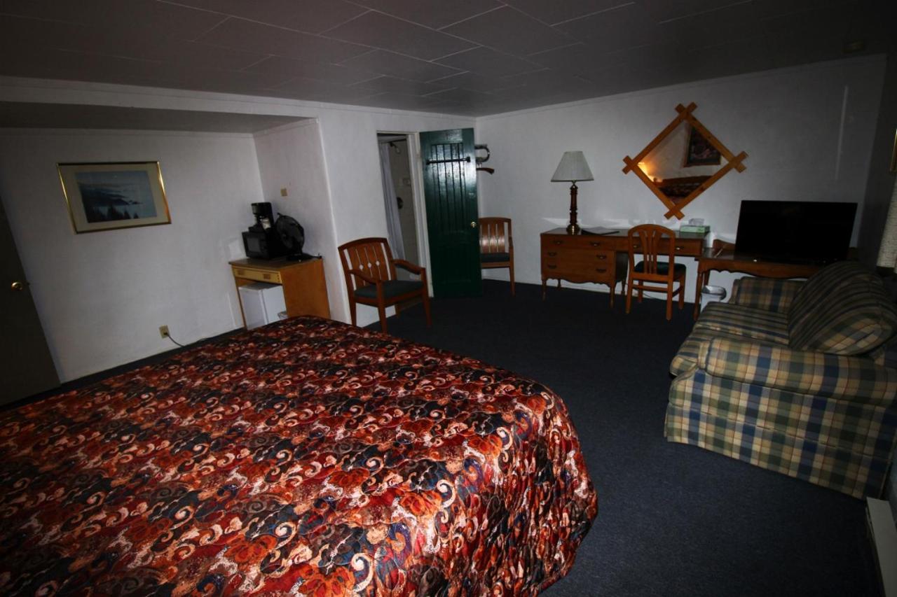 Topaz Lodge — photo 12