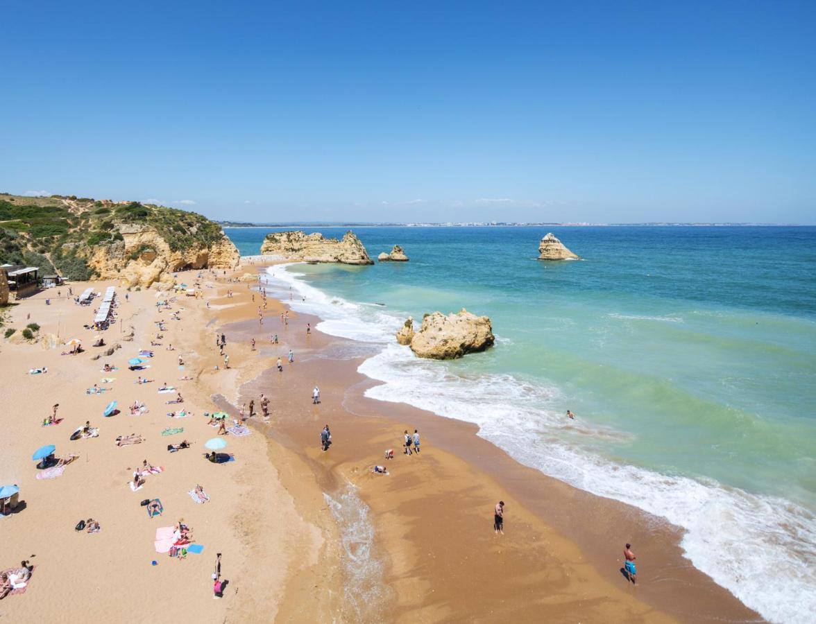 Beach: Dom Pedro Lagos