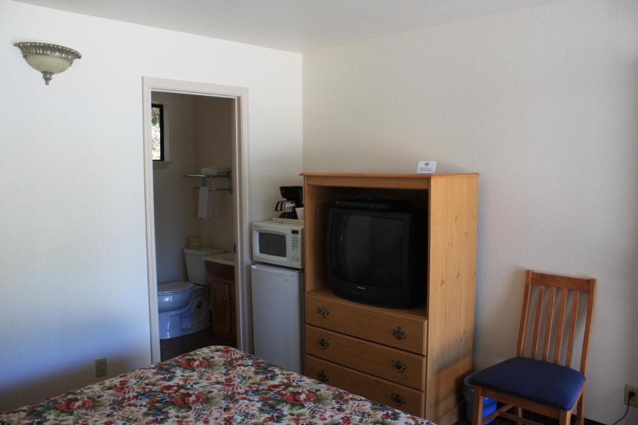 Mother Lode Motel — photo 11