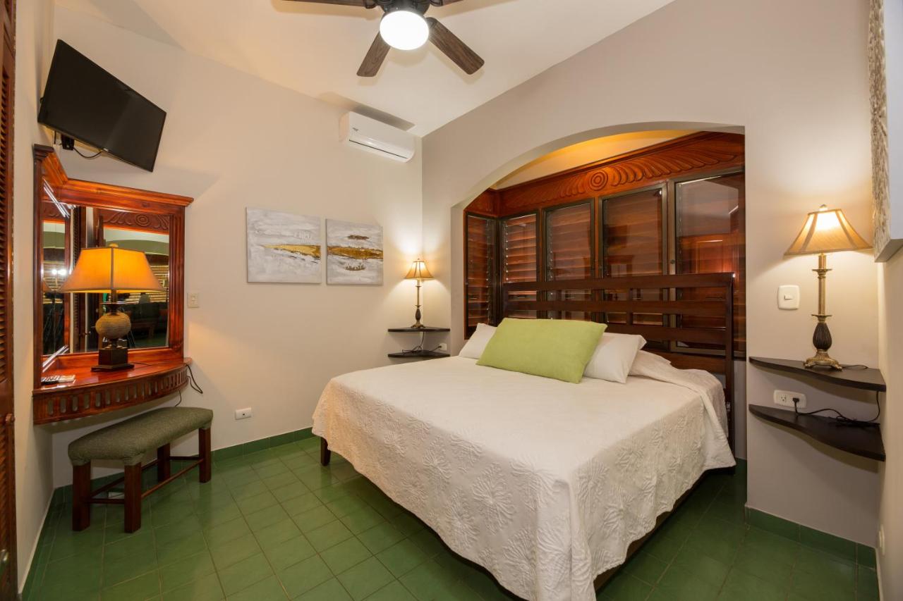 Club del Mar Oceanfront photo