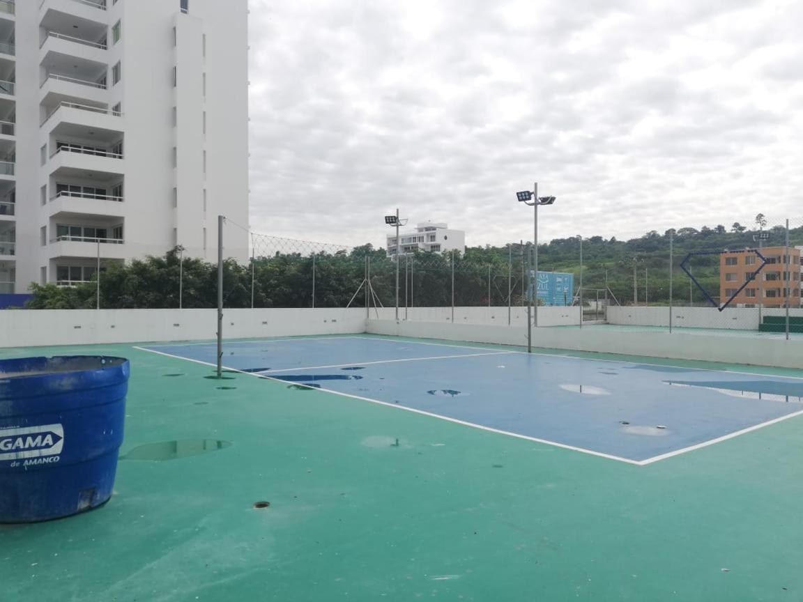 Tennis court: Departamento frente al mar Grand Diamond