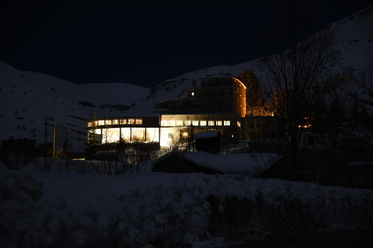 Chateau D'eau Hotel photo
