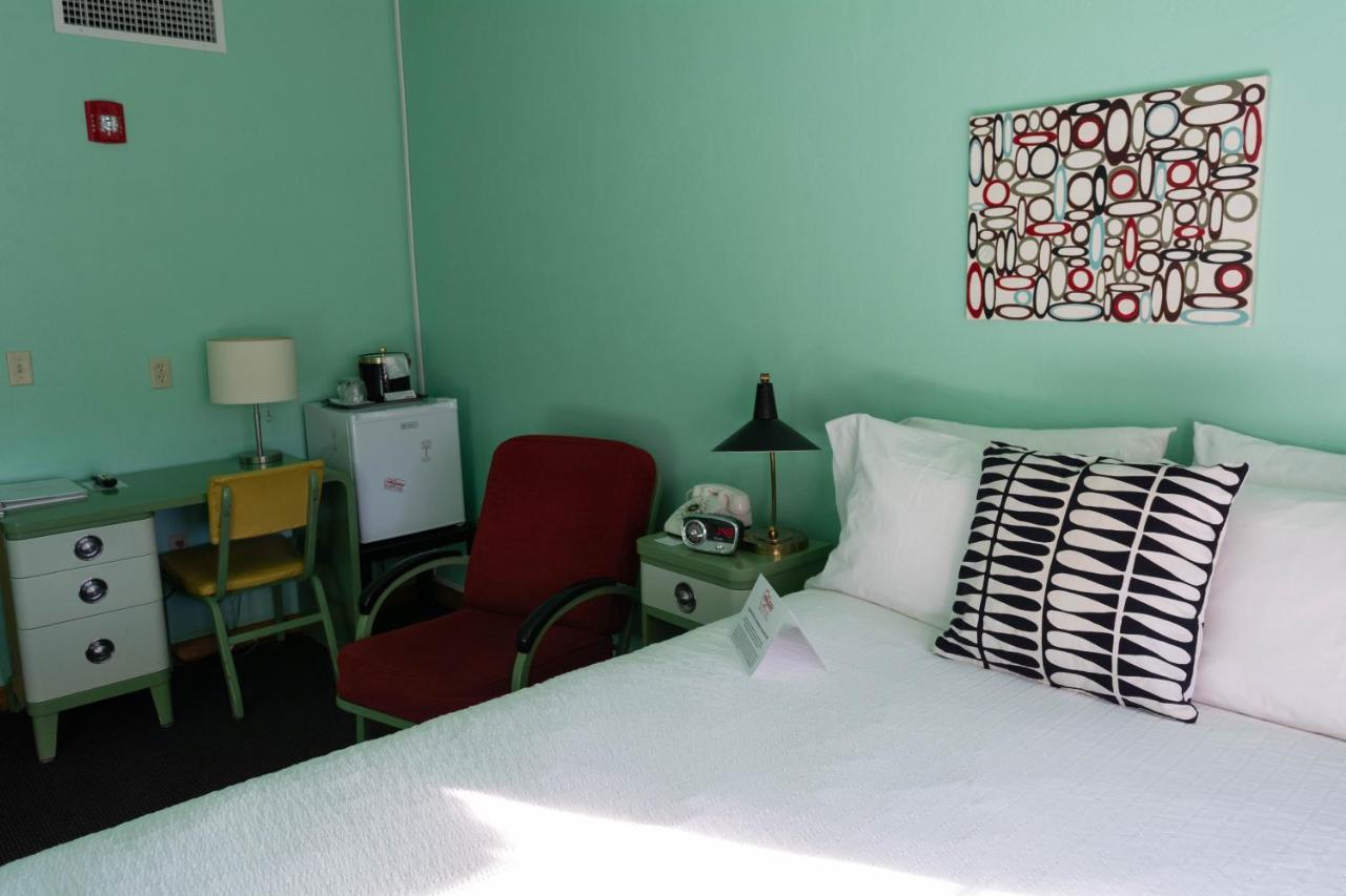 Holiday Music Motel — photo 8