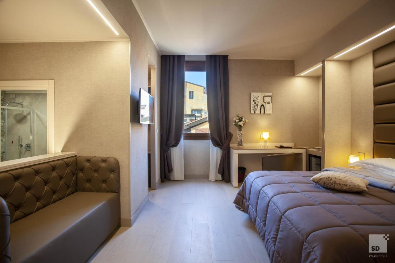 Hotel Cavour - Laterooms
