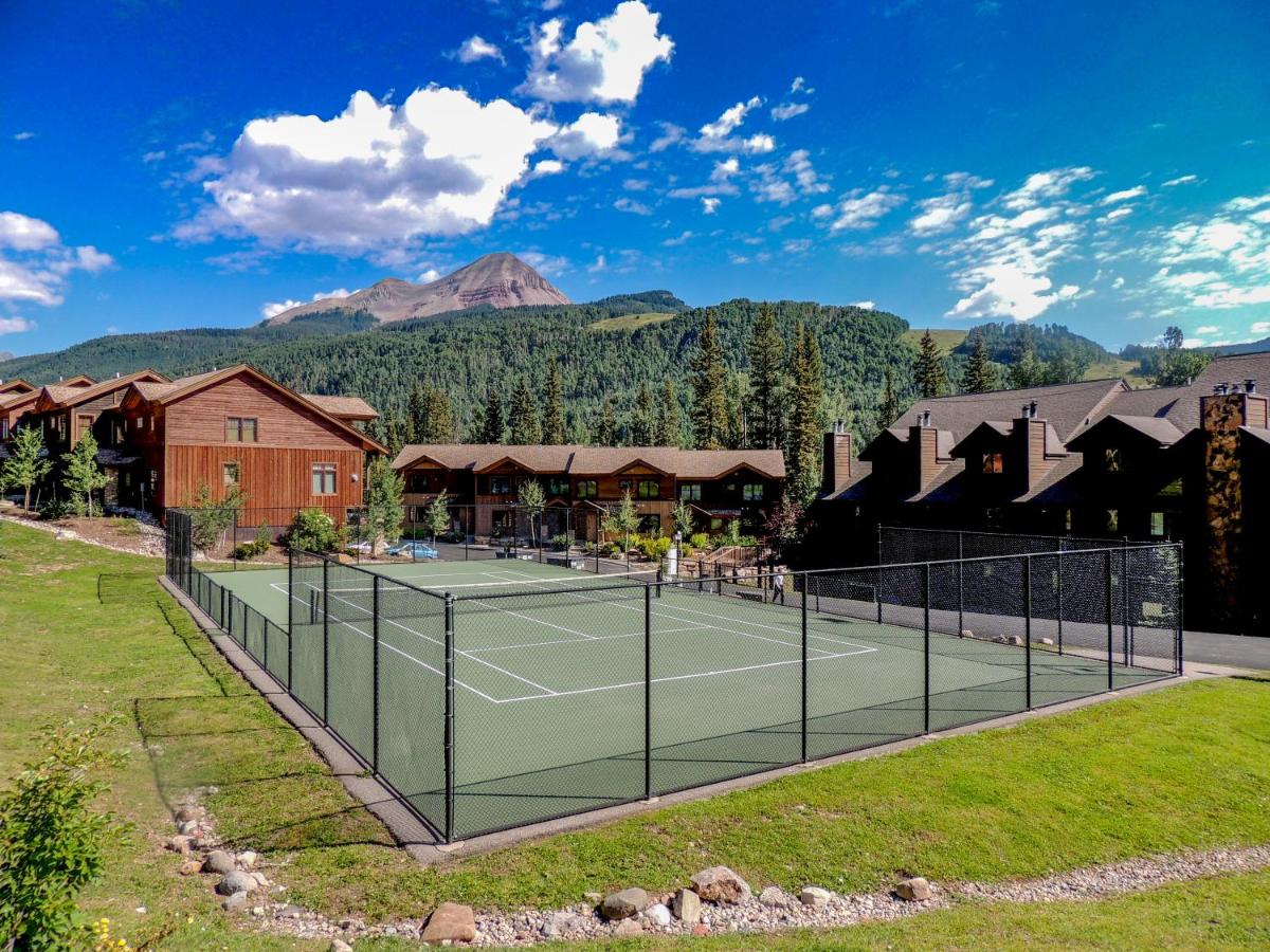 Tennis court: Cascade Village 301, Durango CO
