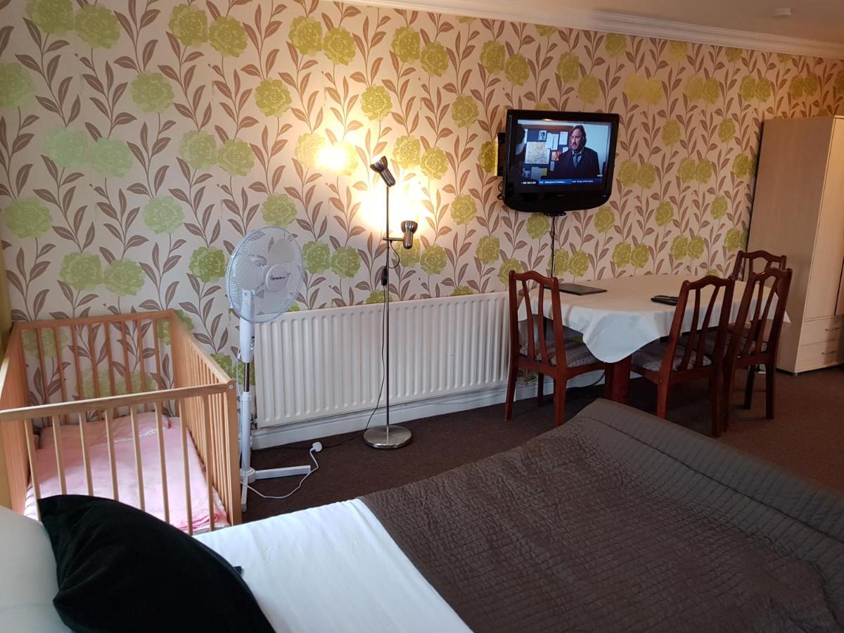 FAIRHAVEN GUEST ACCOMMODATION - Laterooms