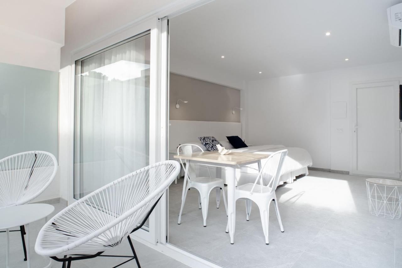 INNER Kompas Palmanova "Adults Only" - 4