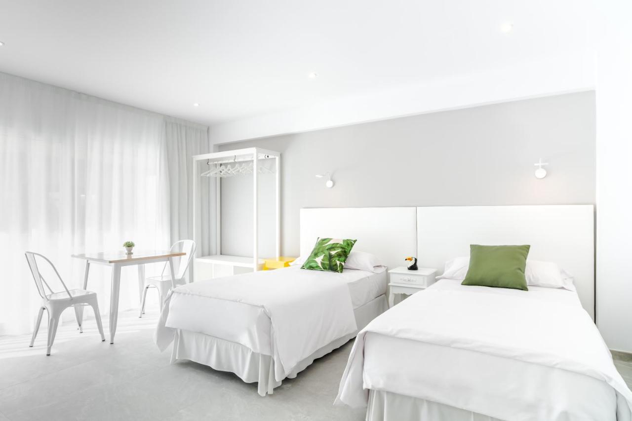 INNER Kompas Palmanova "Adults Only" - 2