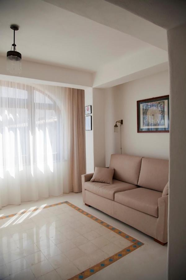 Hotel Santa Marina Antica Foresteria photo