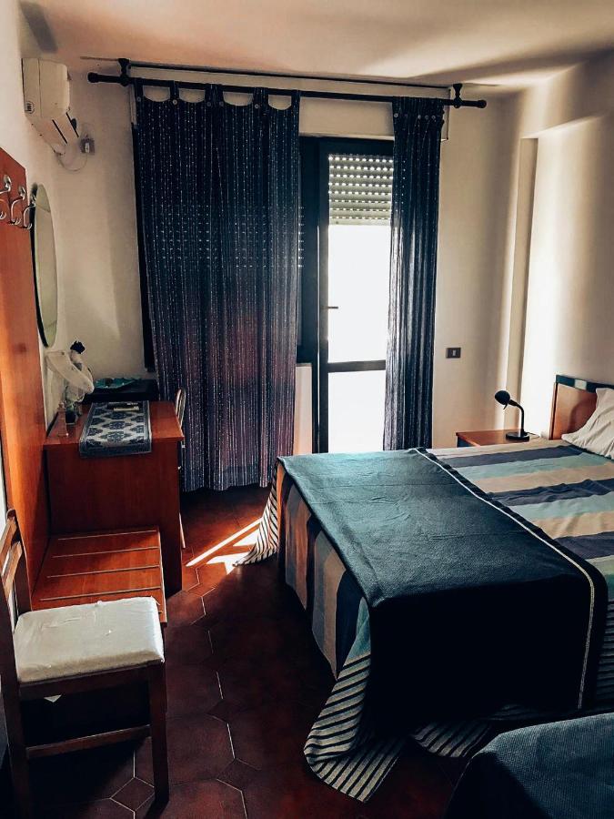 B & B Brisa del Mar - 3