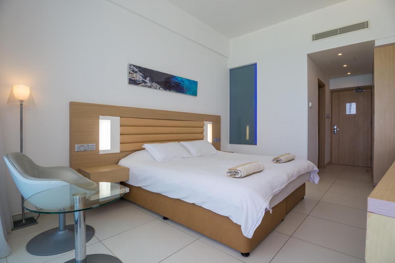 Vrissaki Beach Hotel photo