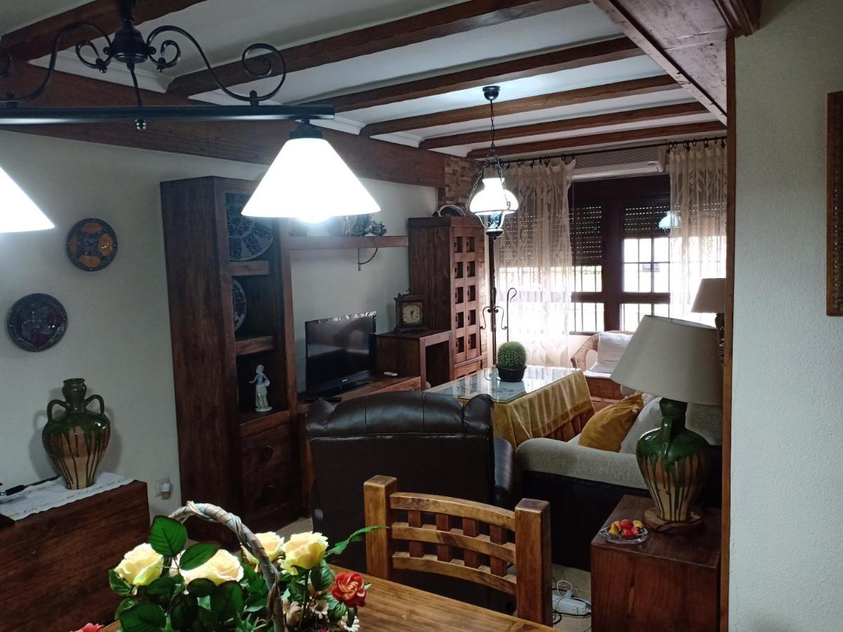 Apartment ALOJAMIENTO CON ENCANTO, Seville, Spain - Booking.com