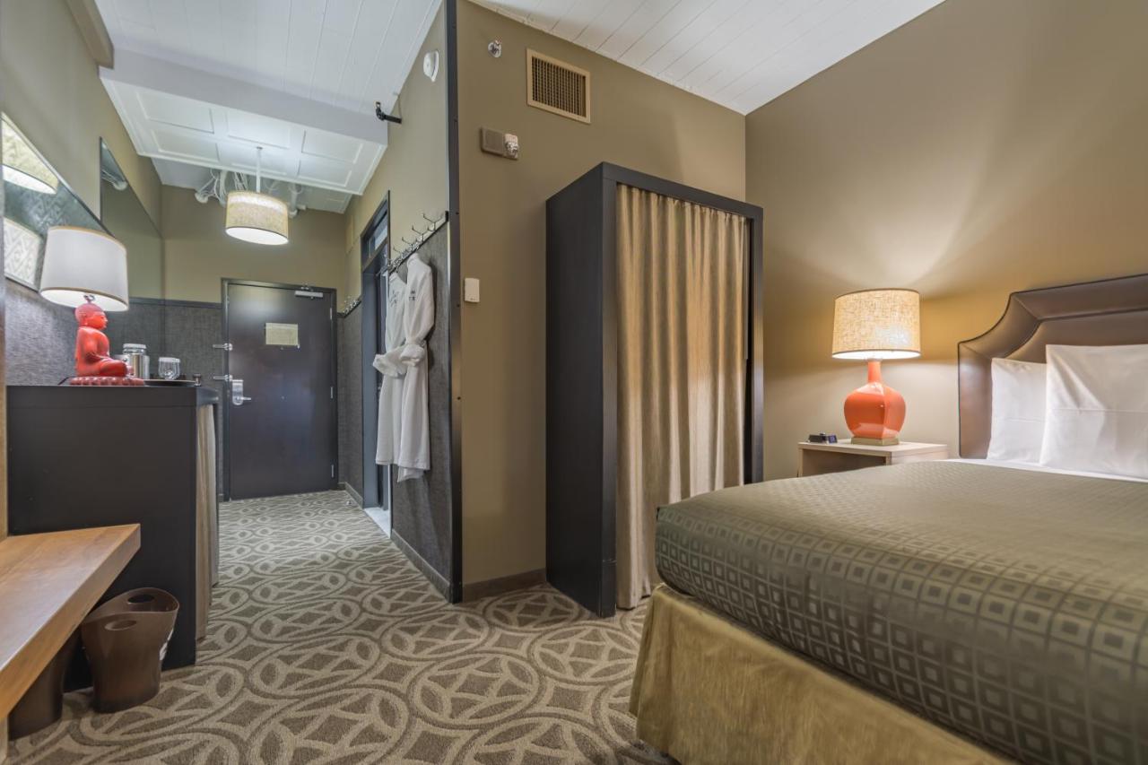 Proximity Hotel — photo 7