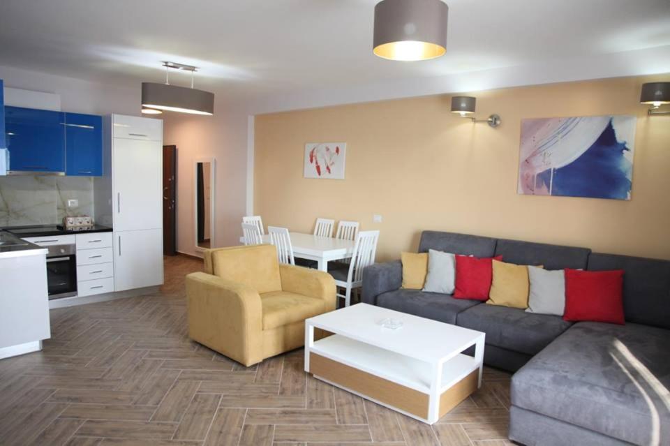 Image: Shëngjini Apartments -Twin Towers-