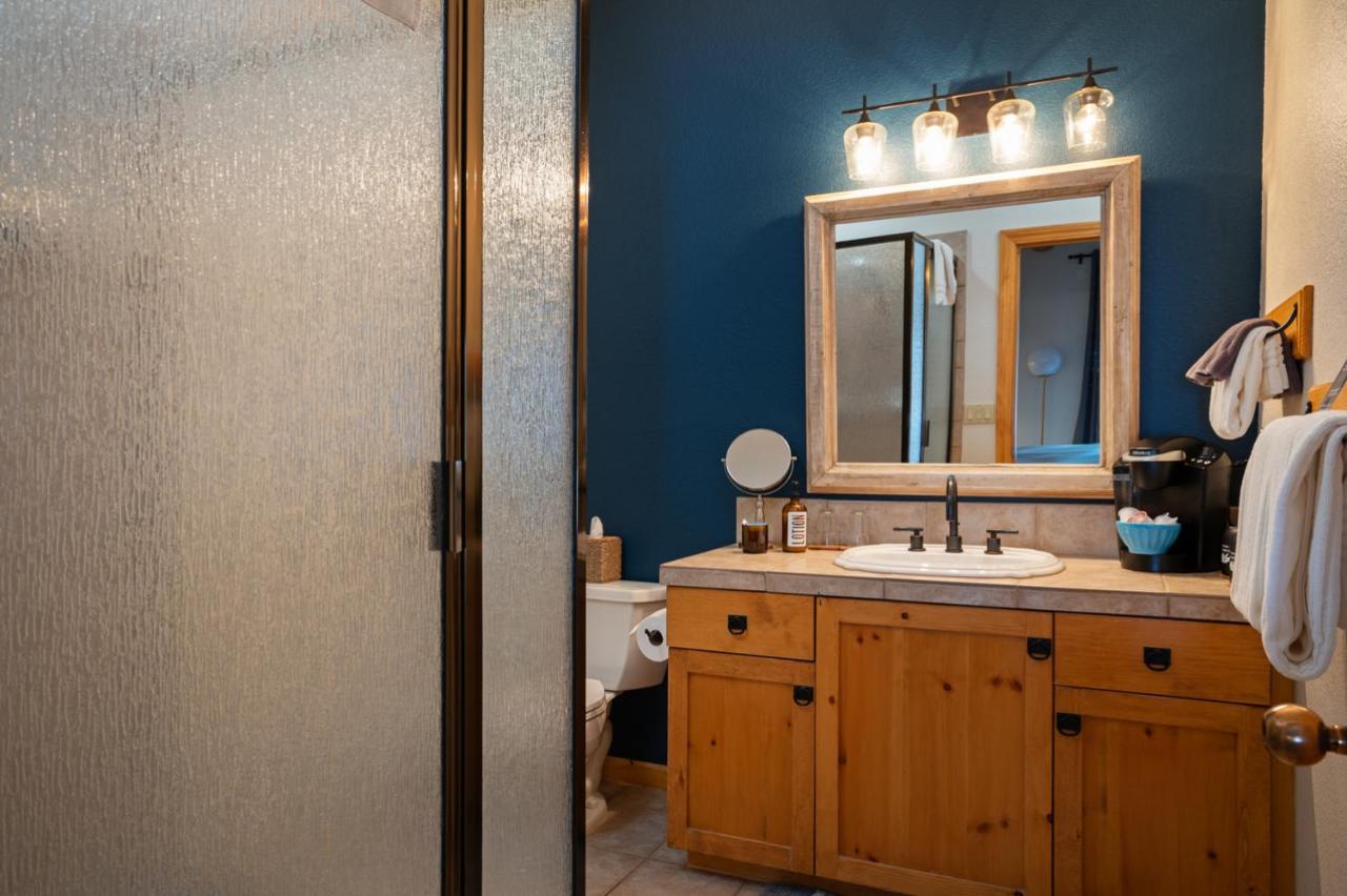 Black Bear Lodge — photo 11