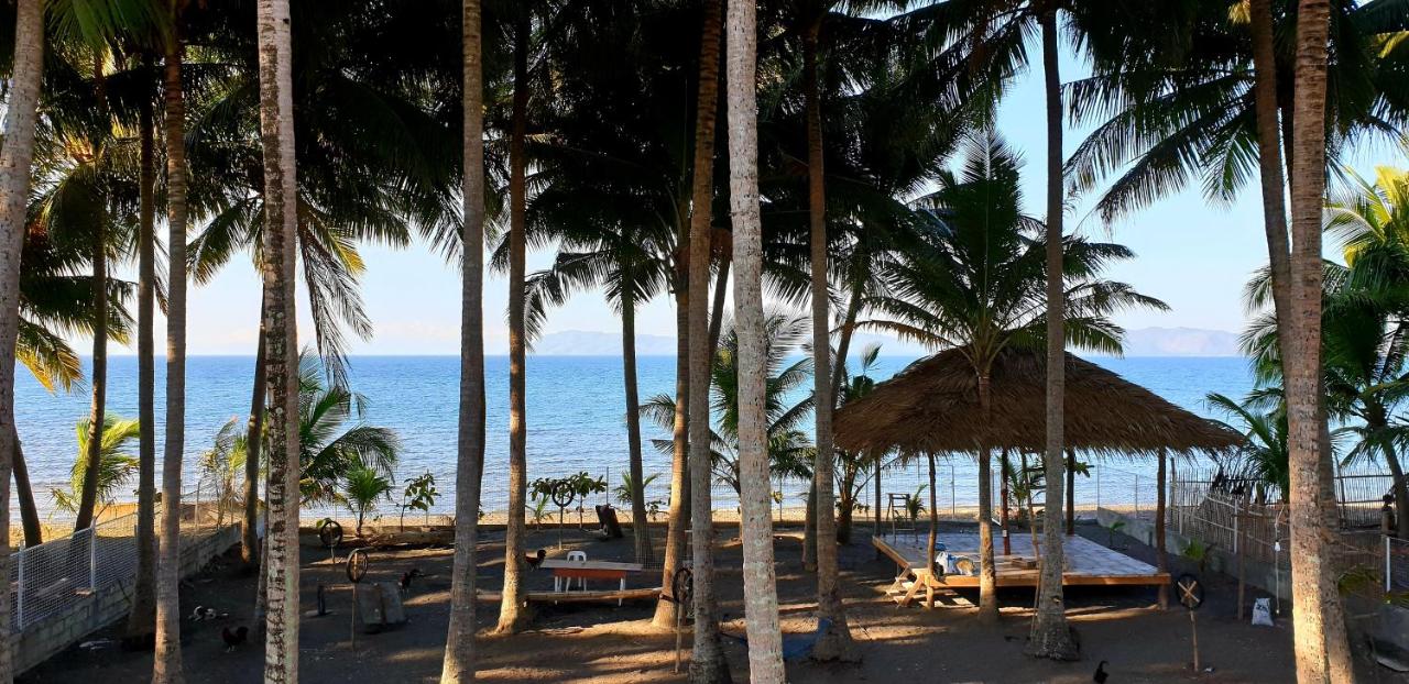 Beach: BATANGAS Beach House & Cabana with Swimming Pool