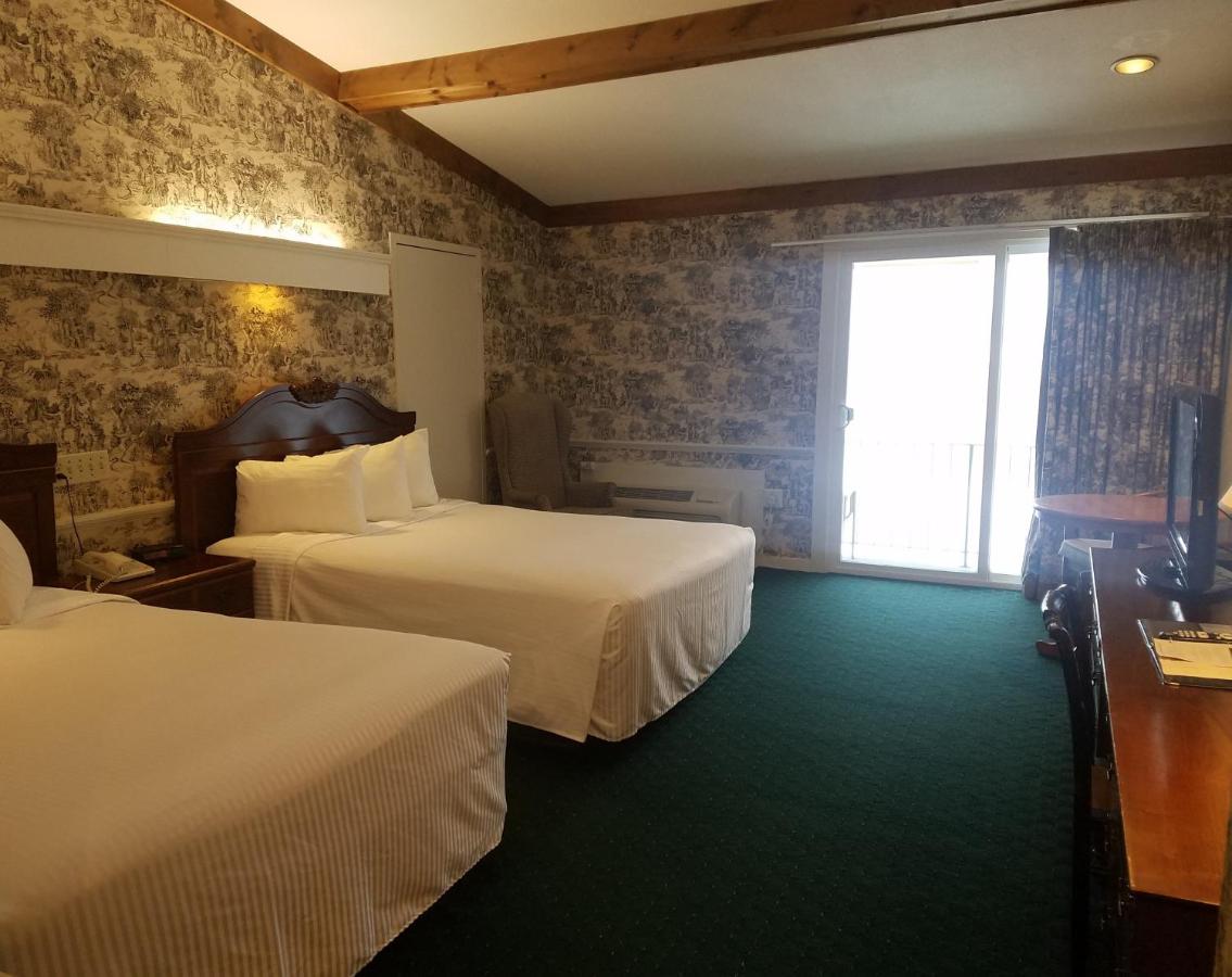 Publick House Historic Inn and Country Motor Lodge — photo 16